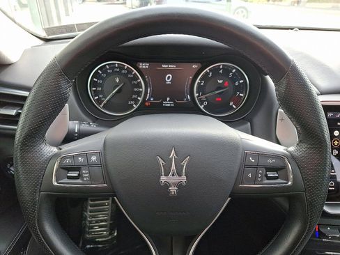 Used 2021 Maserati Ghibli Trofeo image 21