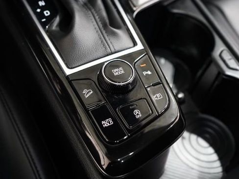 Used 2023 Kia Sportage SX image 32