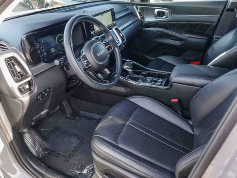 Used 2023 Kia Sorento SX image 16