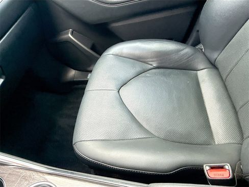 Used 2021 Toyota Highlander Limited image 21