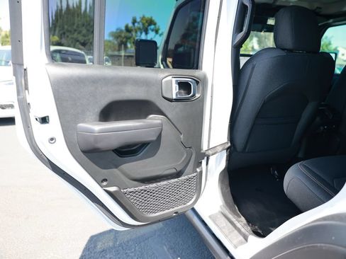 Used 2024 Jeep Wrangler Unlimited Sport AWD/4WD image 37