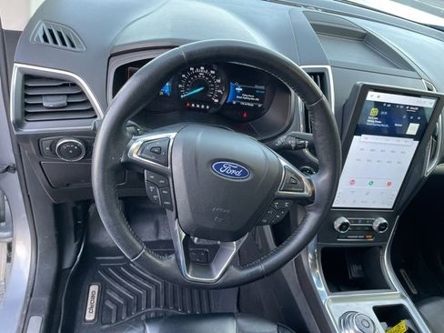 Used 2022 Ford Edge Titanium image 29