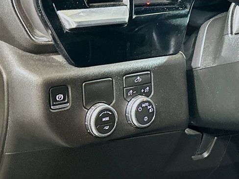 Used 2026 GMC Sierra 1500 SLE RWD image 8