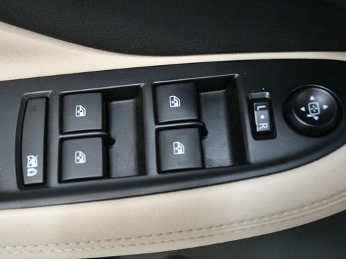 Used 2019 Buick Envision Premium w/ Driver Confidence Package image 61