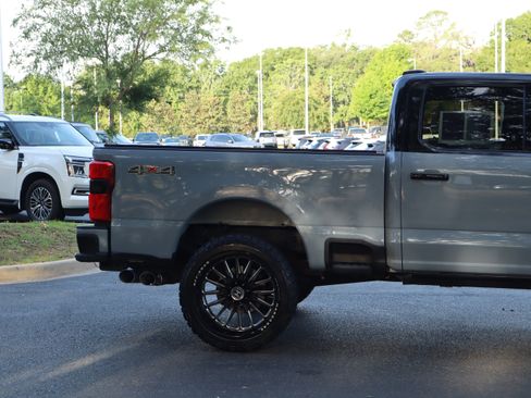 Used 2024 Ford F350 Lariat w/ Lariat Ultimate Package AWD/4WD image 10