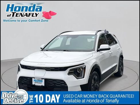 Used 2024 Kia Niro Wind image 2