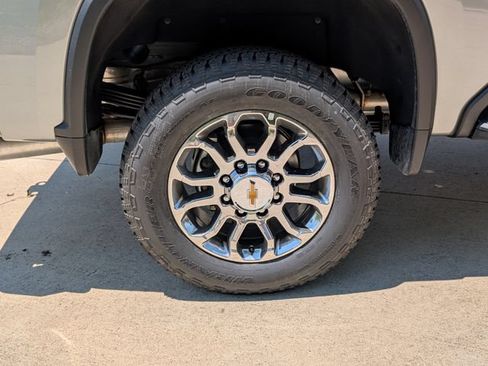 New 2026 Chevrolet Silverado 2500 LTZ w/ LTZ Premium Texas Edition AWD/4WD image 3