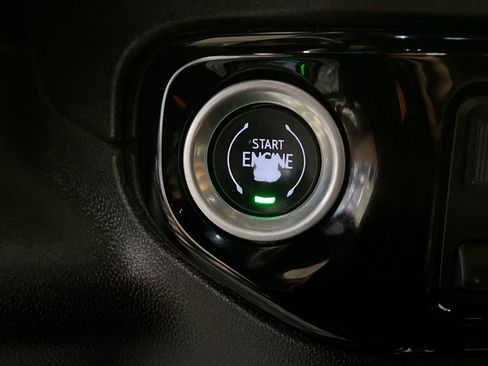 Used 2024 Chevrolet Silverado 2500 LT image 29