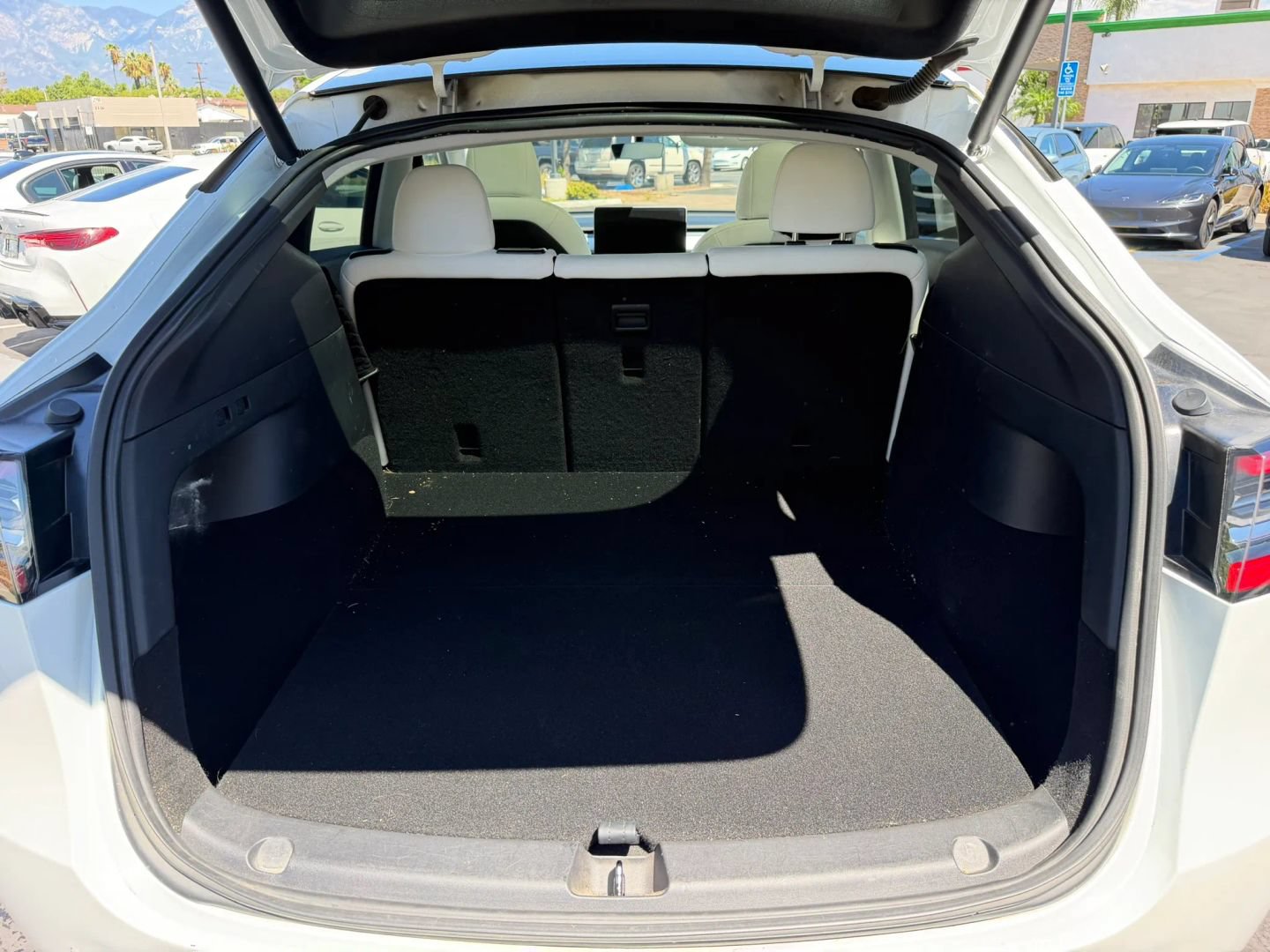 Used 2020 Tesla Model Y Long Range AWD/4WD image 15