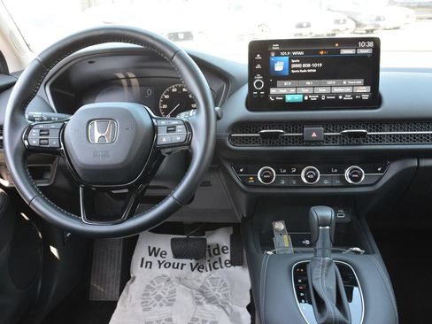 Used 2025 Honda HR-V EX-L image 12