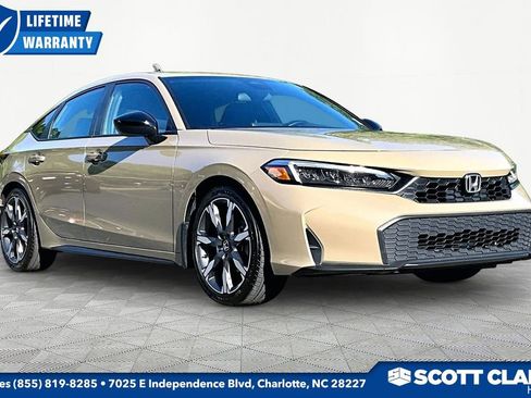 Used 2025 Honda Civic Sport image 1