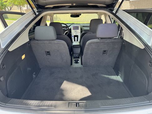 Used 2012 Chevrolet Volt FWD image 22