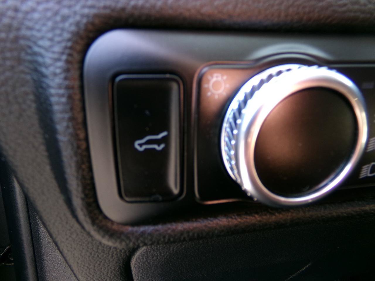Used 2023 Ford Explorer 4WD image 14