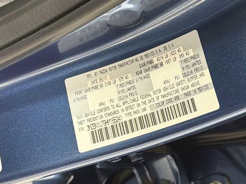Used 2017 MAZDA MAZDA3 Sport w/ Preferred Equipment Package FWD image 11