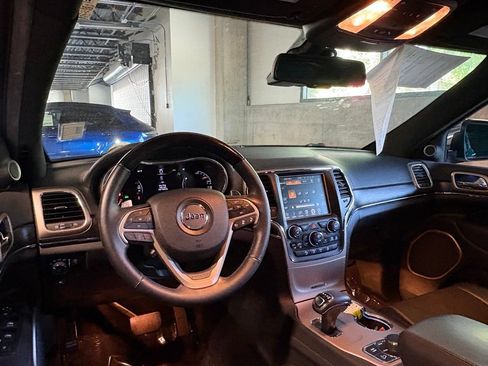 Used 2014 Jeep Grand Cherokee Summit AWD/4WD image 14