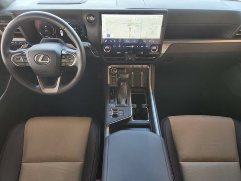 Used 2025 Lexus GX 550 AWD/4WD image 26