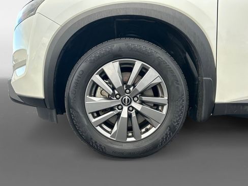 Used 2024 Nissan Pathfinder SV FWD image 15