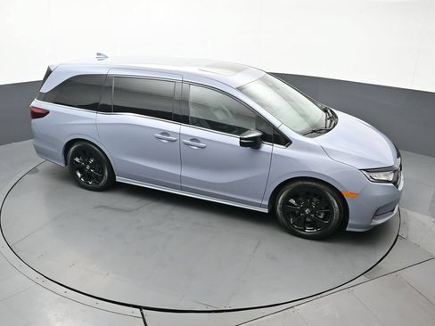 Used 2023 Honda Odyssey Sport image 46