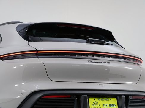 Used 2025 Porsche Taycan 4S w/ Premium Package image 63