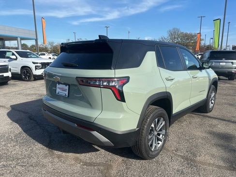 New 2026 Chevrolet Equinox LT image 3