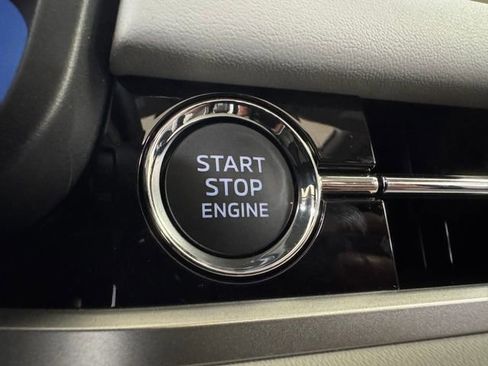 New 2026 Mitsubishi Outlander SE image 11