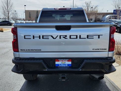 Used 2023 Chevrolet Silverado 2500 Custom w/ Custom Convenience Package image 12