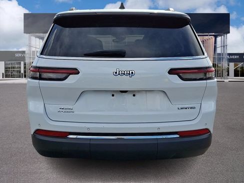 Used 2023 Jeep Grand Cherokee L Limited AWD/4WD image 5