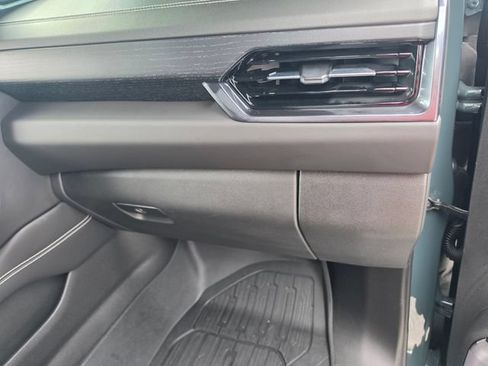 Used 2026 GMC Yukon AT4 Ultimate w/ LPO, Floor Liner Package AWD/4WD image 31