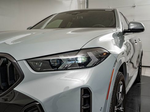 Used 2024 BMW X6 xDrive40i w/ Premium Package image 16