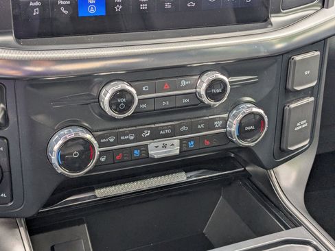 Used 2025 Ford F150 Lariat image 29