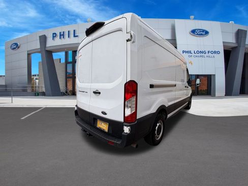 Certified 2022 Ford Transit 250 Medium Roof RWD image 5