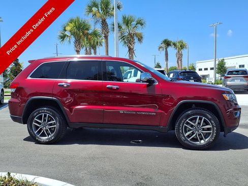 Used 2022 Jeep Grand Cherokee Limited AWD/4WD image 9