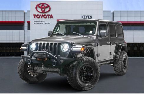 Used 2019 Jeep Wrangler Unlimited Sport image 1