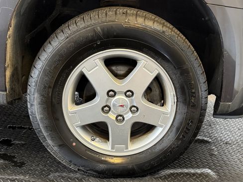 Used 2008 Pontiac Torrent 2WD image 10