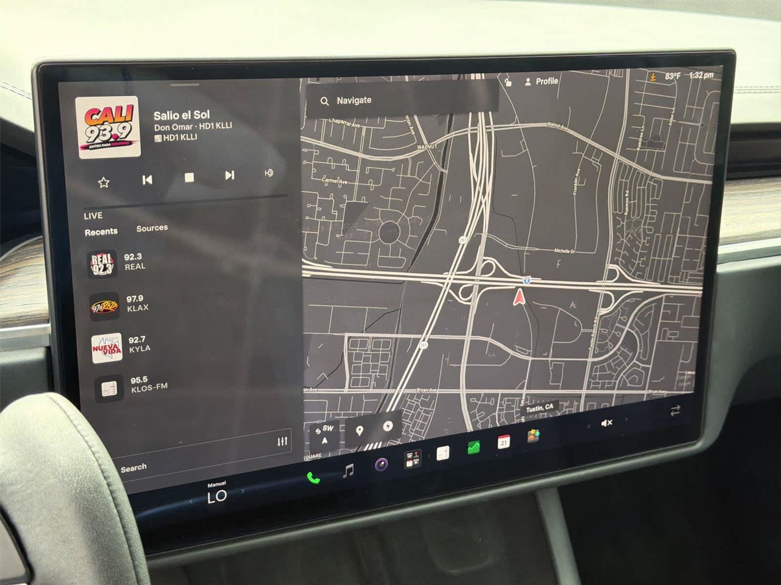 Used 2022 Tesla Model X AWD/4WD image 18