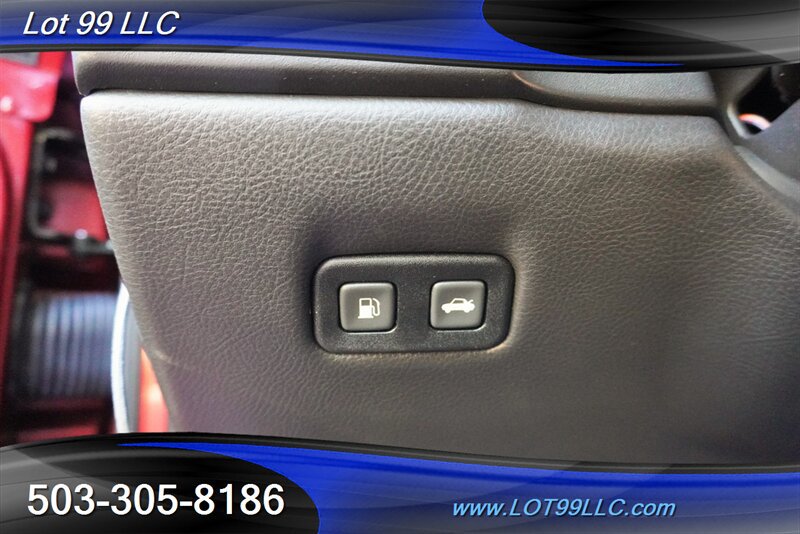 Used 2007 Chevrolet Corvette Convertible w/ Preferred Equipment Group RWD image 28
