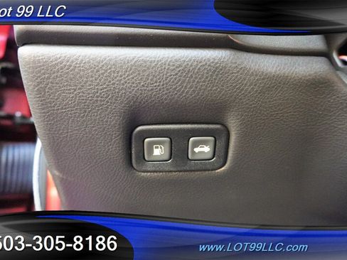 Used 2007 Chevrolet Corvette Convertible w/ Preferred Equipment Group RWD image 28