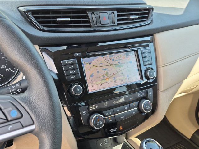 Used 2019 Nissan Rogue SV w/ Premium Package FWD image 15