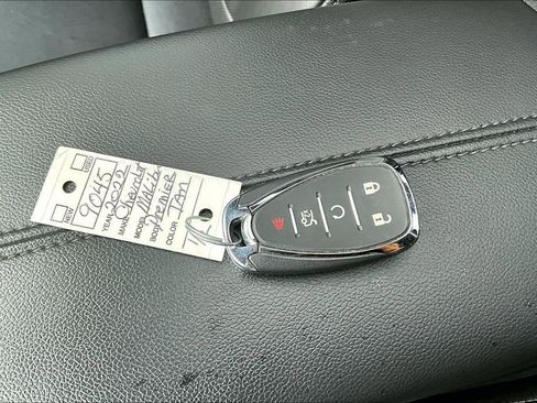 Used 2022 Chevrolet Malibu Premier image 35