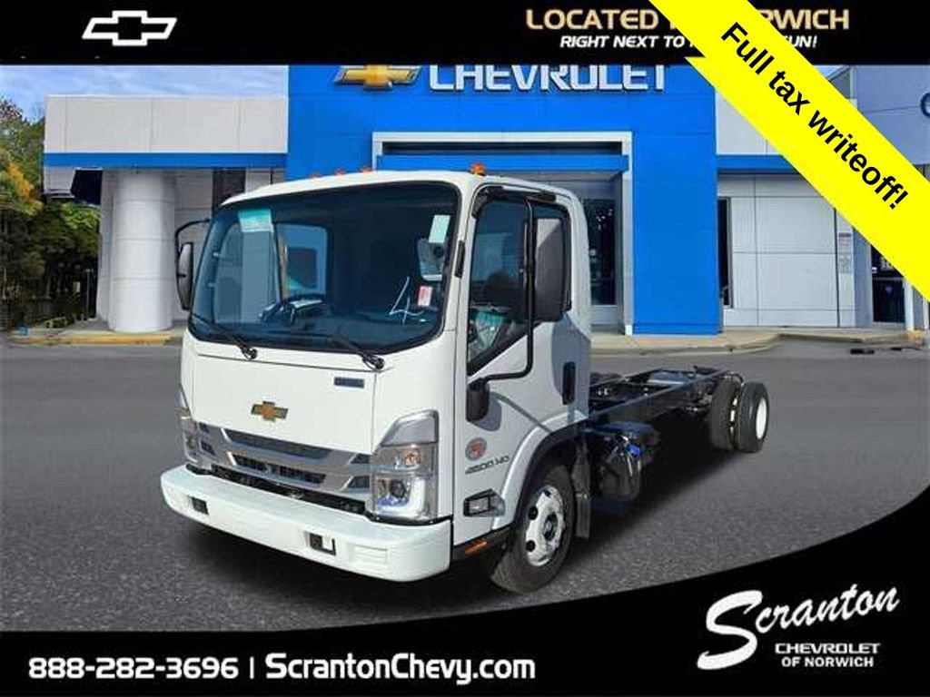 Used 2024 Chevrolet Low Cab Forward 4500 XD RWD image 1