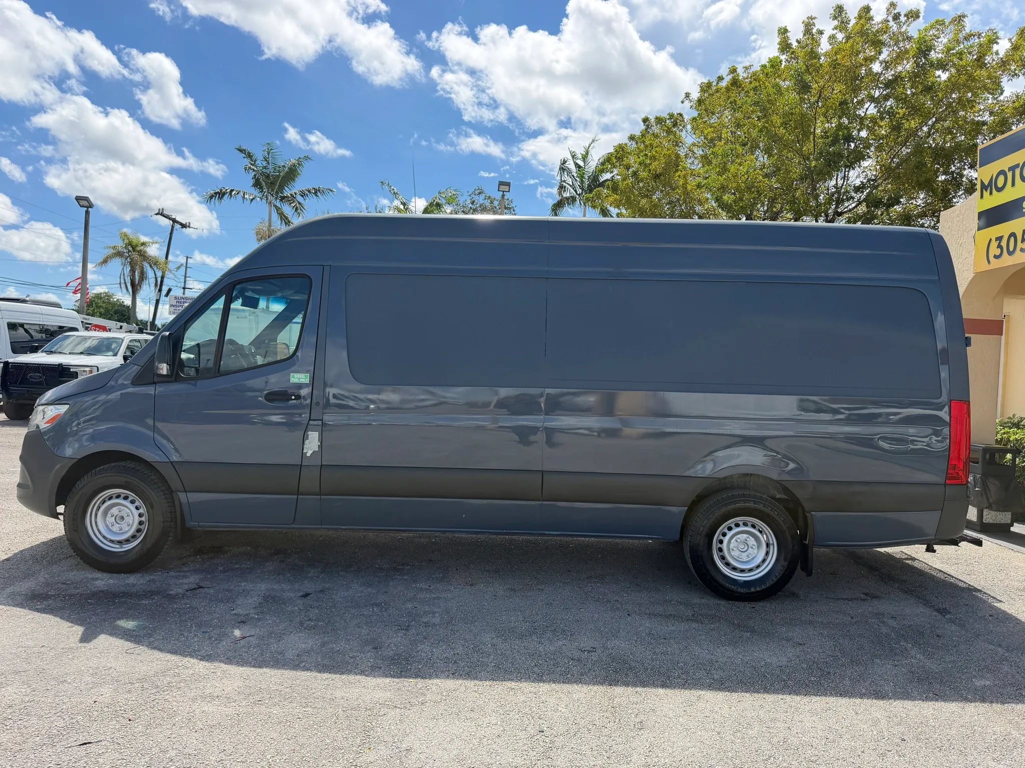 Used 2019 Mercedes-Benz Sprinter 170 image 2