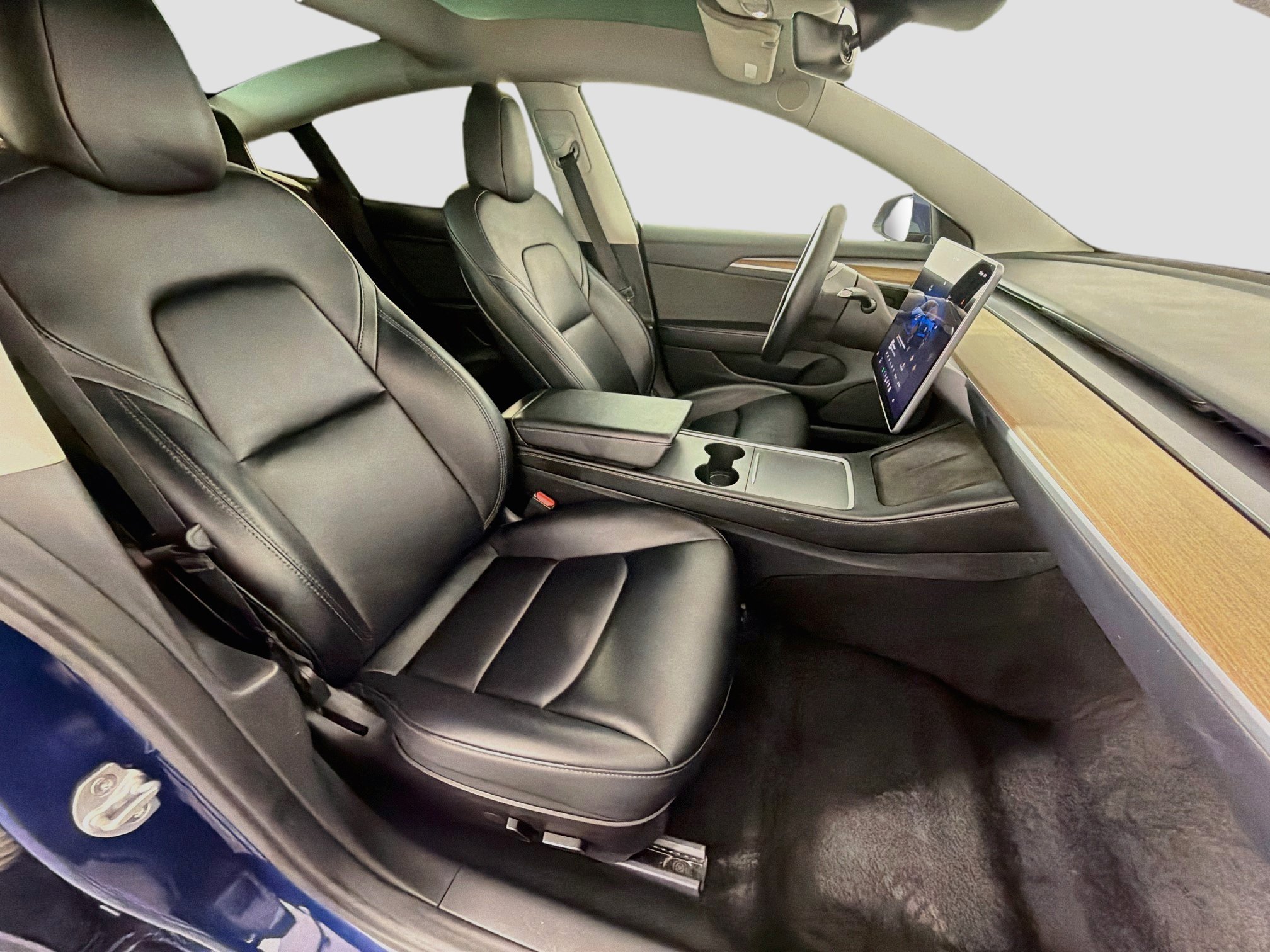 Used 2023 Tesla Model 3 Standard Range RWD image 32