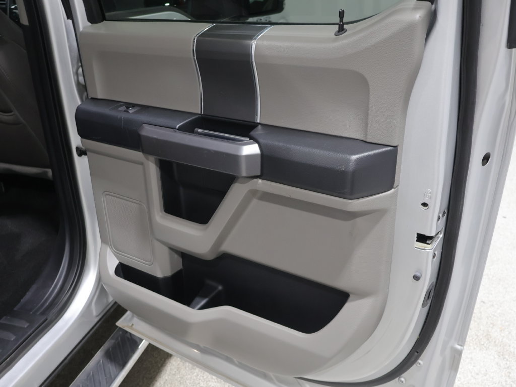 Used 2019 Ford F150 XLT w/ Equipment Group 302A Luxury AWD/4WD image 21