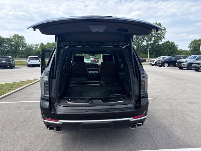 New 2026 Chevrolet Tahoe High Country AWD/4WD image 10