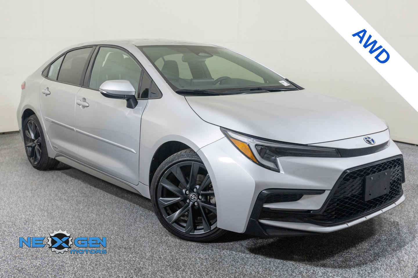 Used 2023 Toyota Corolla SE AWD/4WD image 1