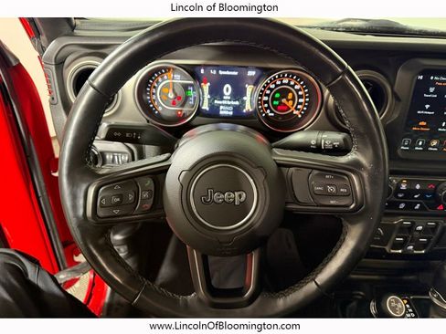 Used 2021 Jeep Gladiator Willys image 37