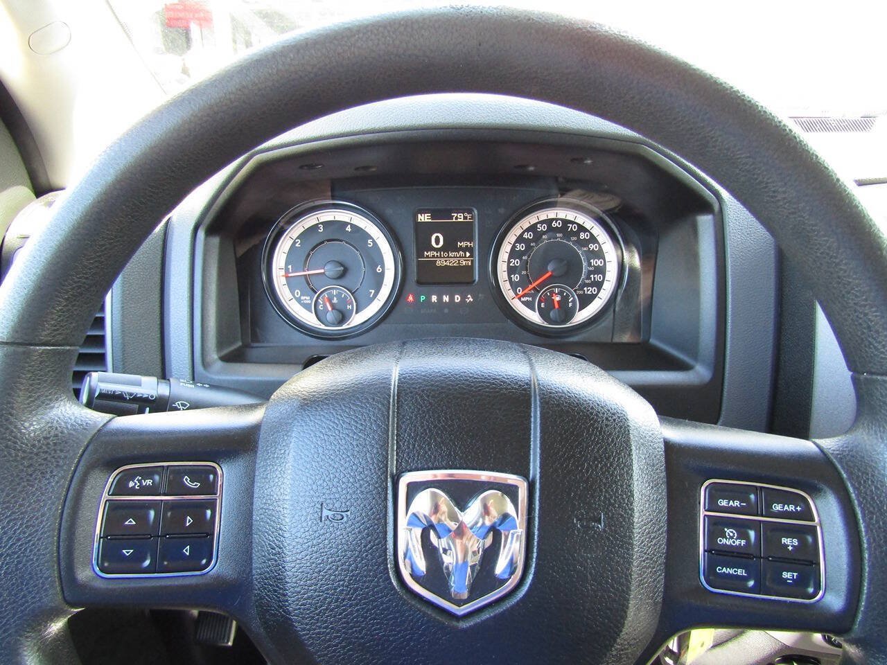 Used 2019 RAM 1500 Express AWD/4WD image 11