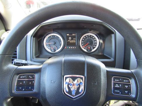 Used 2019 RAM 1500 Express AWD/4WD image 11
