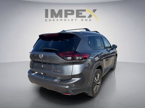 Used 2024 Nissan Rogue SL AWD/4WD image 4
