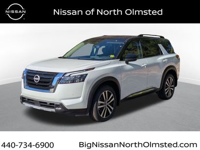 New 2025 Nissan Pathfinder Platinum w/ Cargo Package
